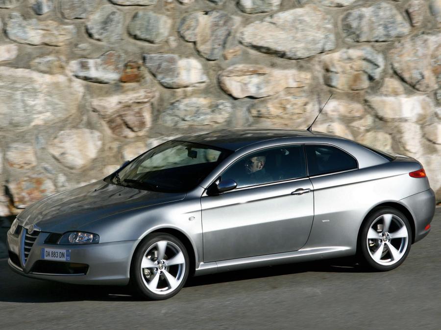  Alfa Romeo GT Q2 (937C) 2006 года  (фото 23 из 31)